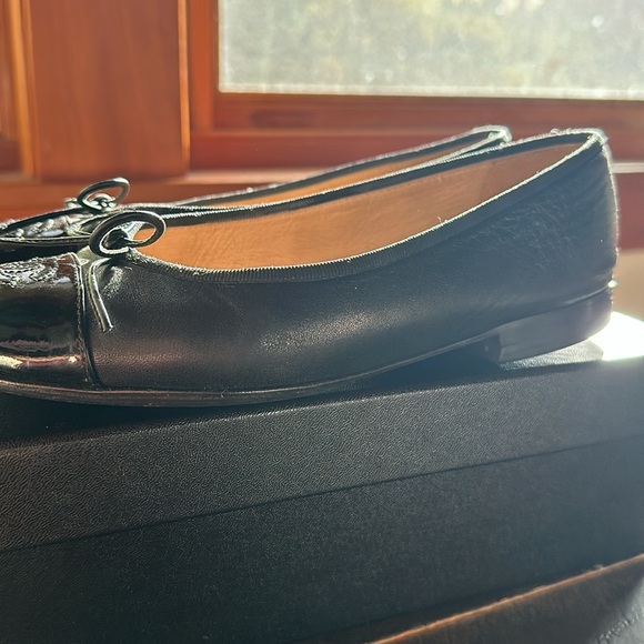 Chanel Leather & Patent Toe Vintage Ballerina Flats - Picture 15 of 16